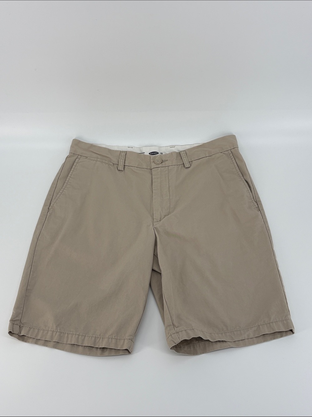 Old Navy Men 32 Ultimate Slim Khaki Chino Shorts